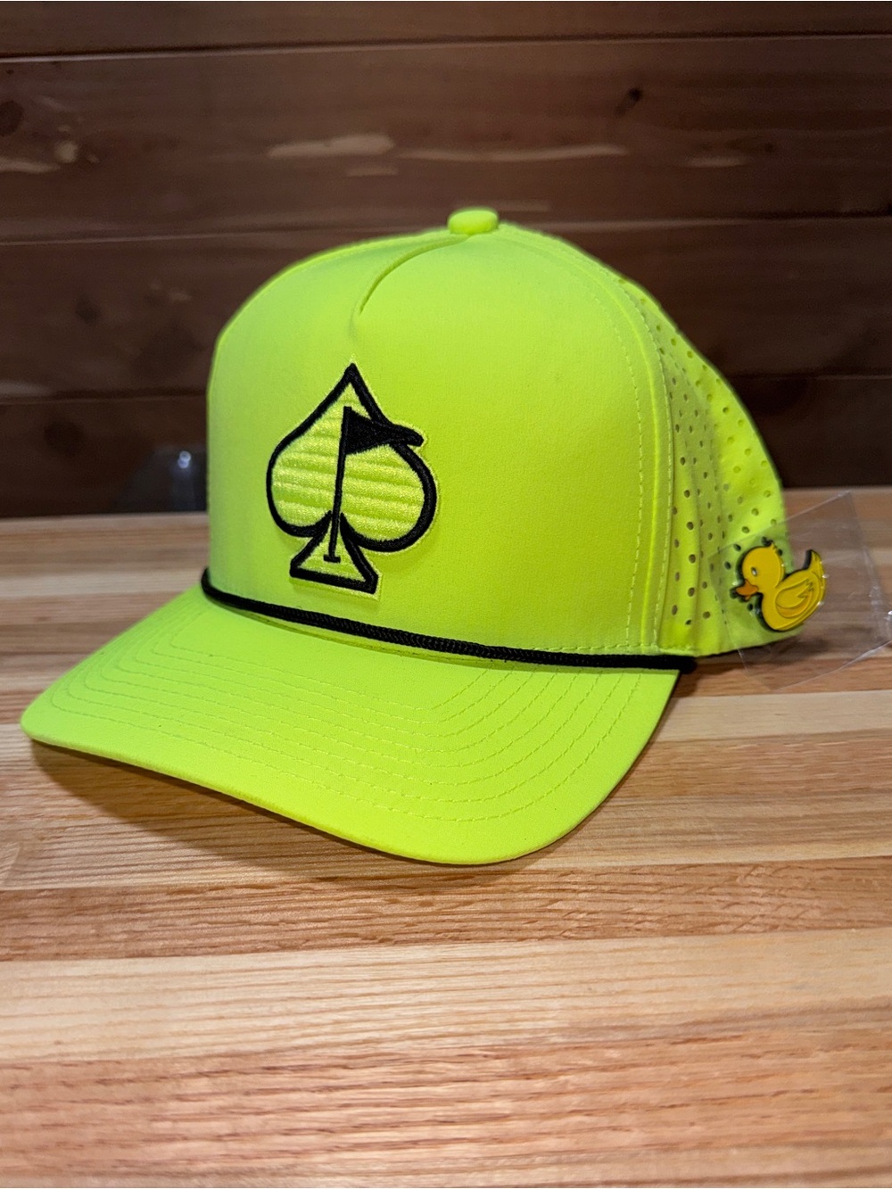 New Pins & Aces Magnetic Rubber Duck Duckie Ball Marker Rope Golf Hat Cap!